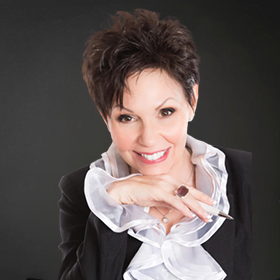 Suzanne Cyr